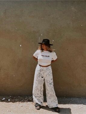 By Billie Women’s 100% linen pants